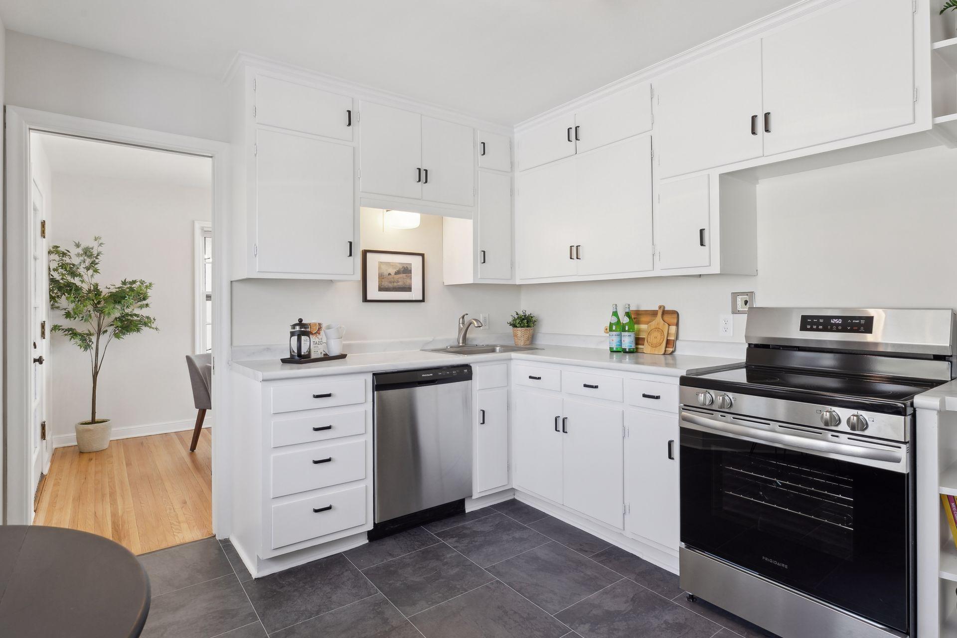 1677 Montreal Avenue