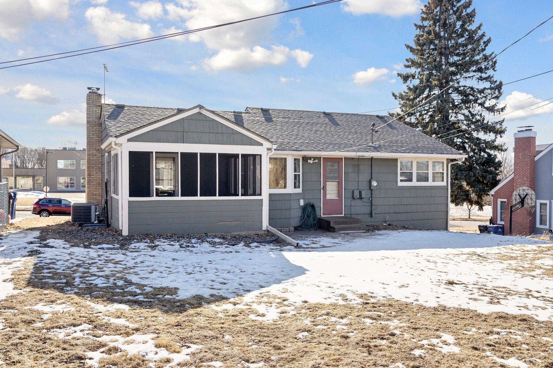 1677 Montreal Avenue