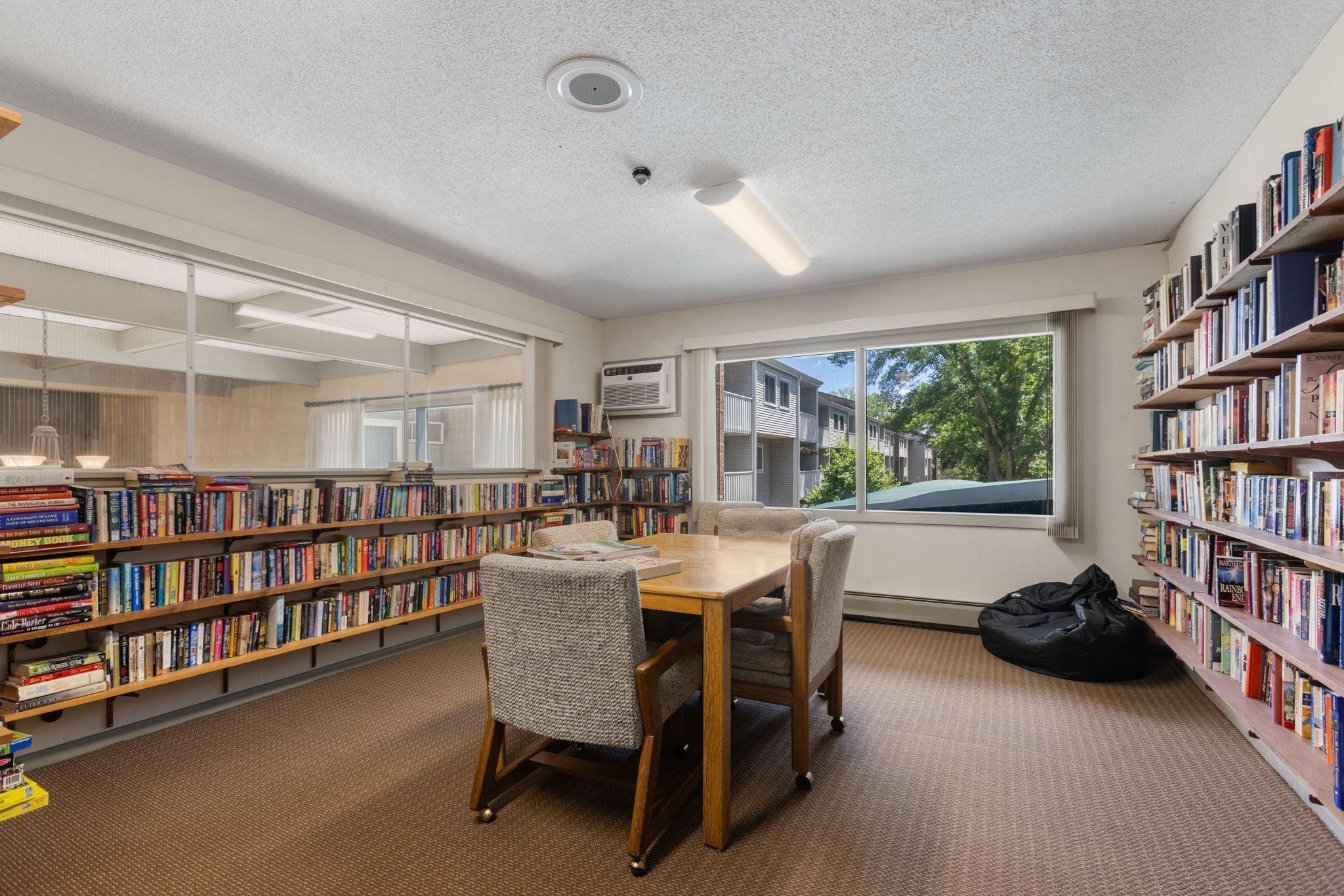 1601 N Innsbruck Drive Unit: 353