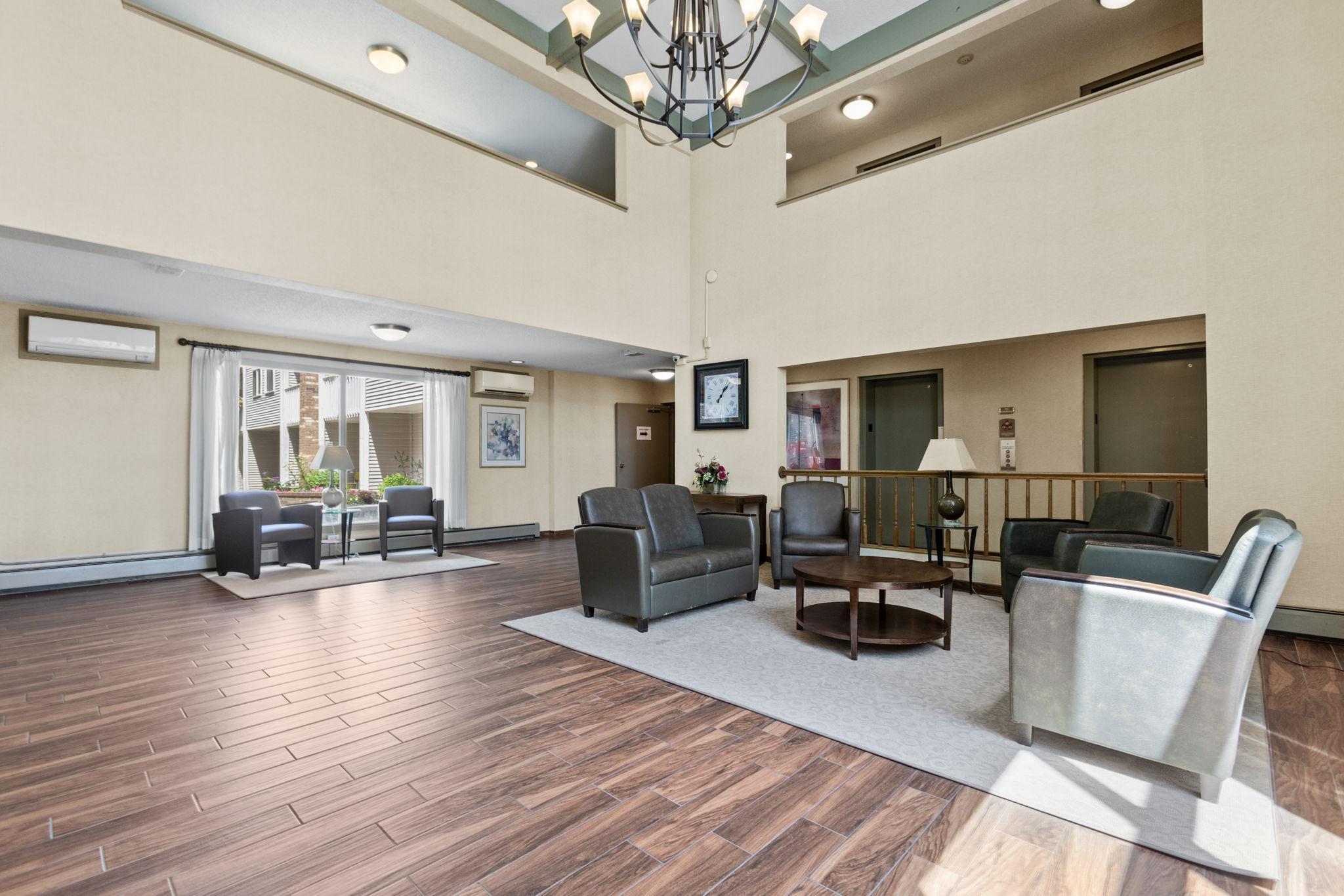1601 N Innsbruck Drive Unit: 353