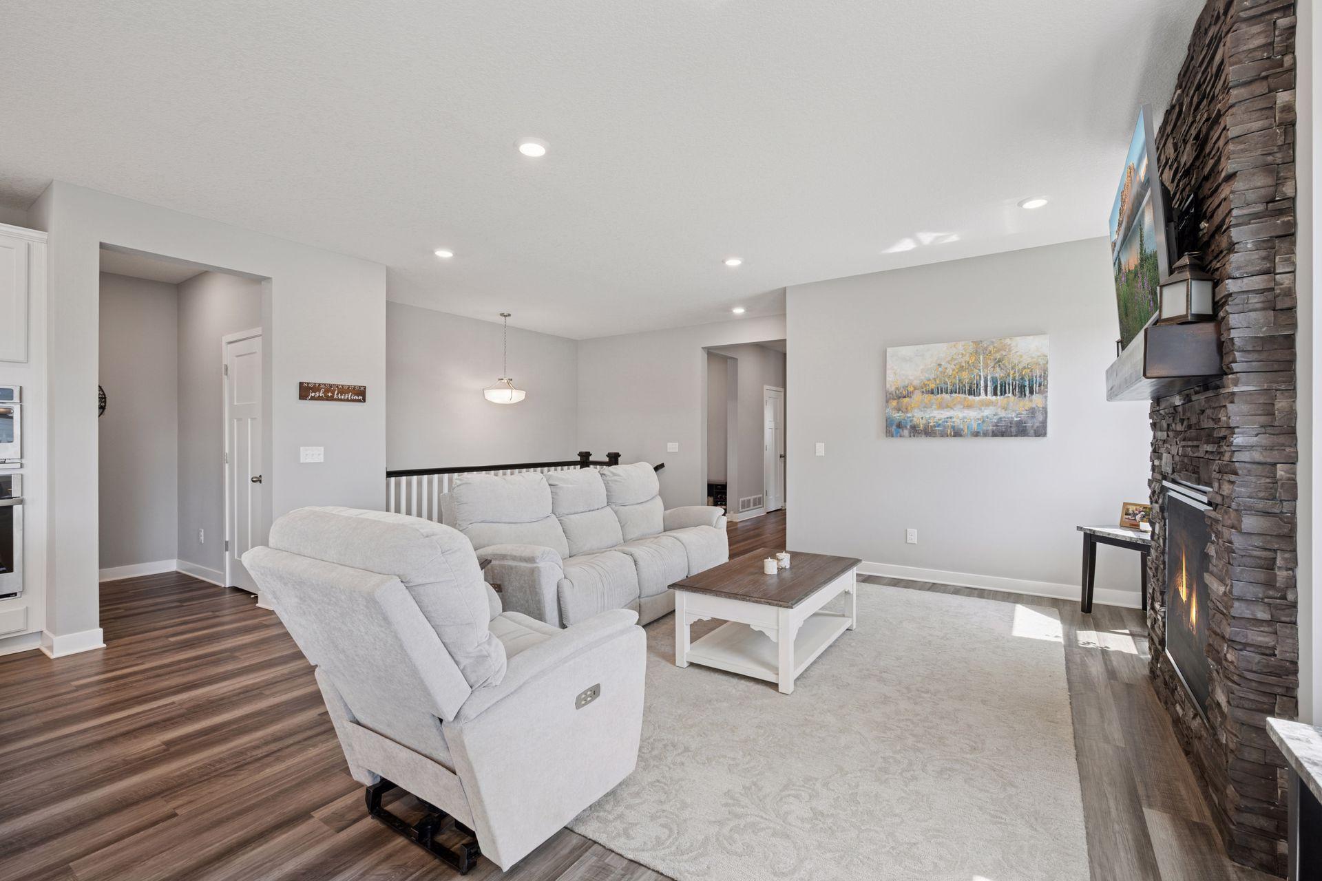 14660 109th Avenue N