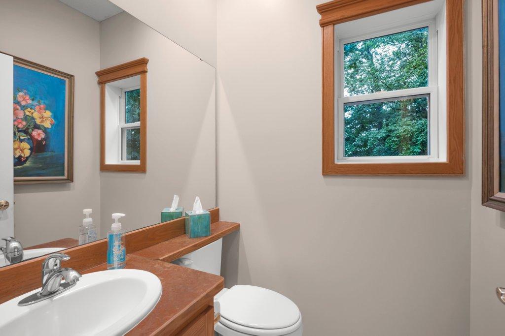 10426 Hidden Oaks Lane N