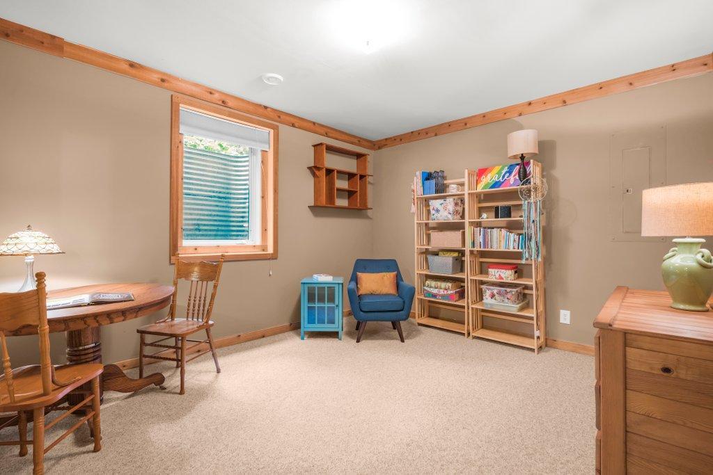 10426 Hidden Oaks Lane N