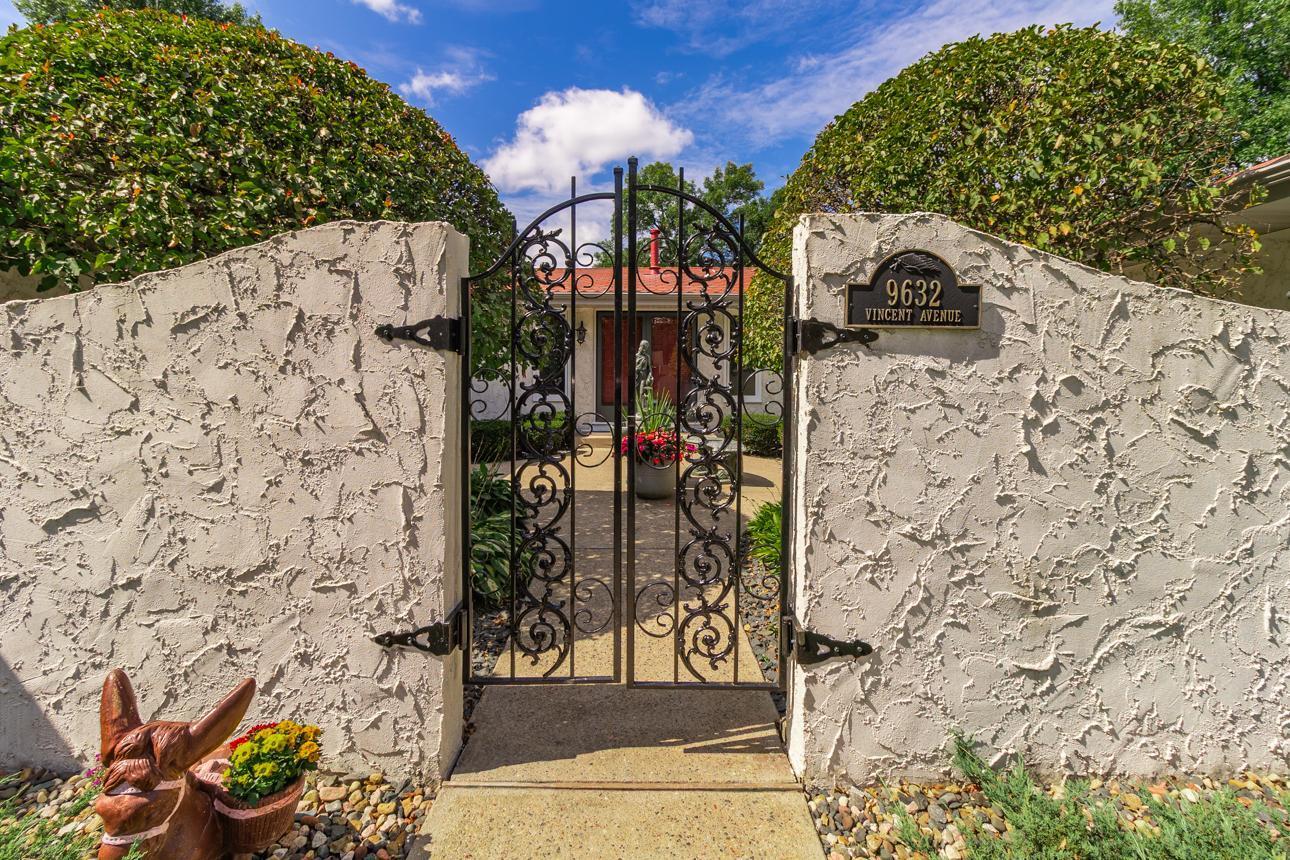 9632 Vincent Avenue S
