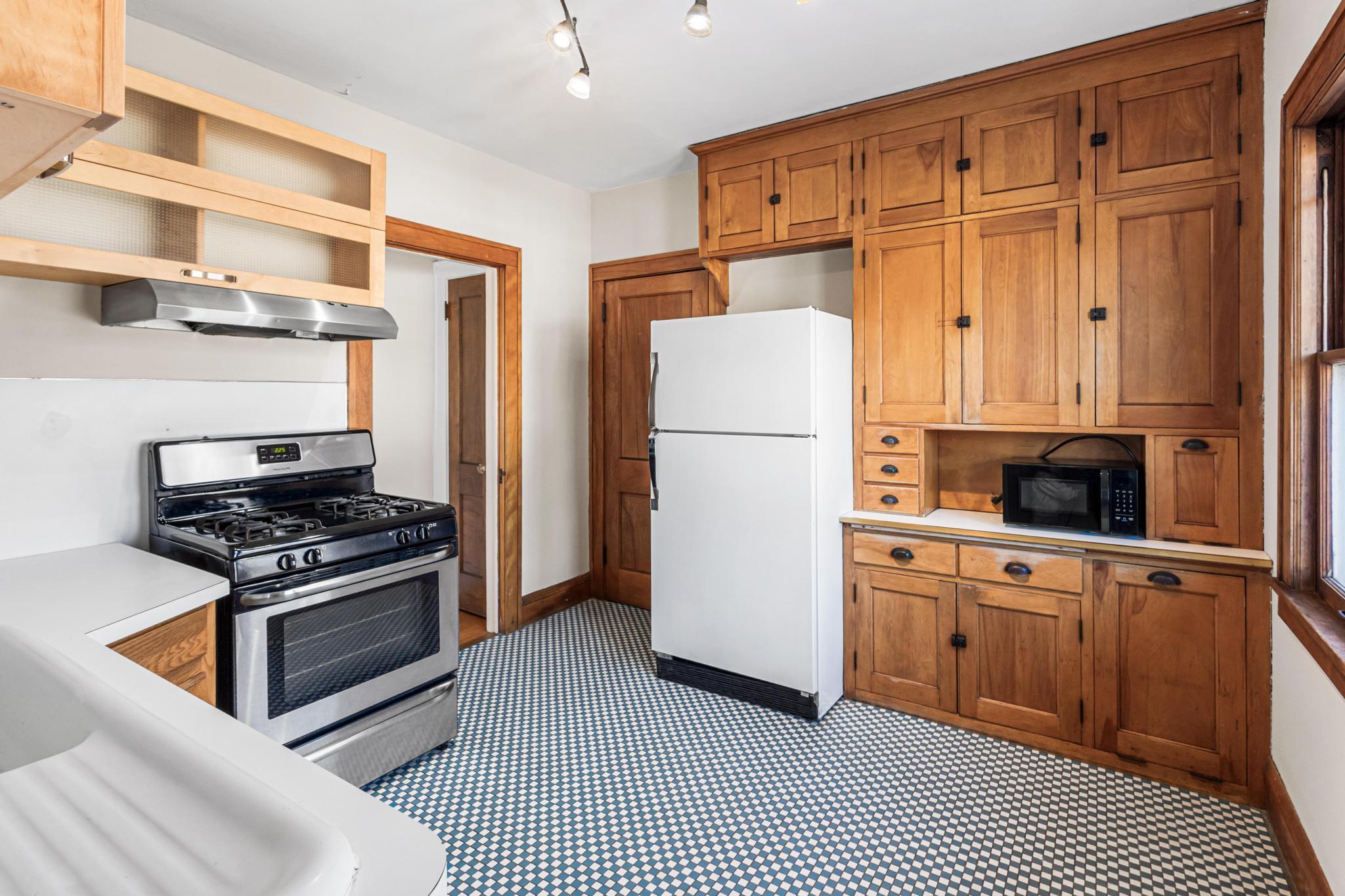 5000 Newton Avenue S