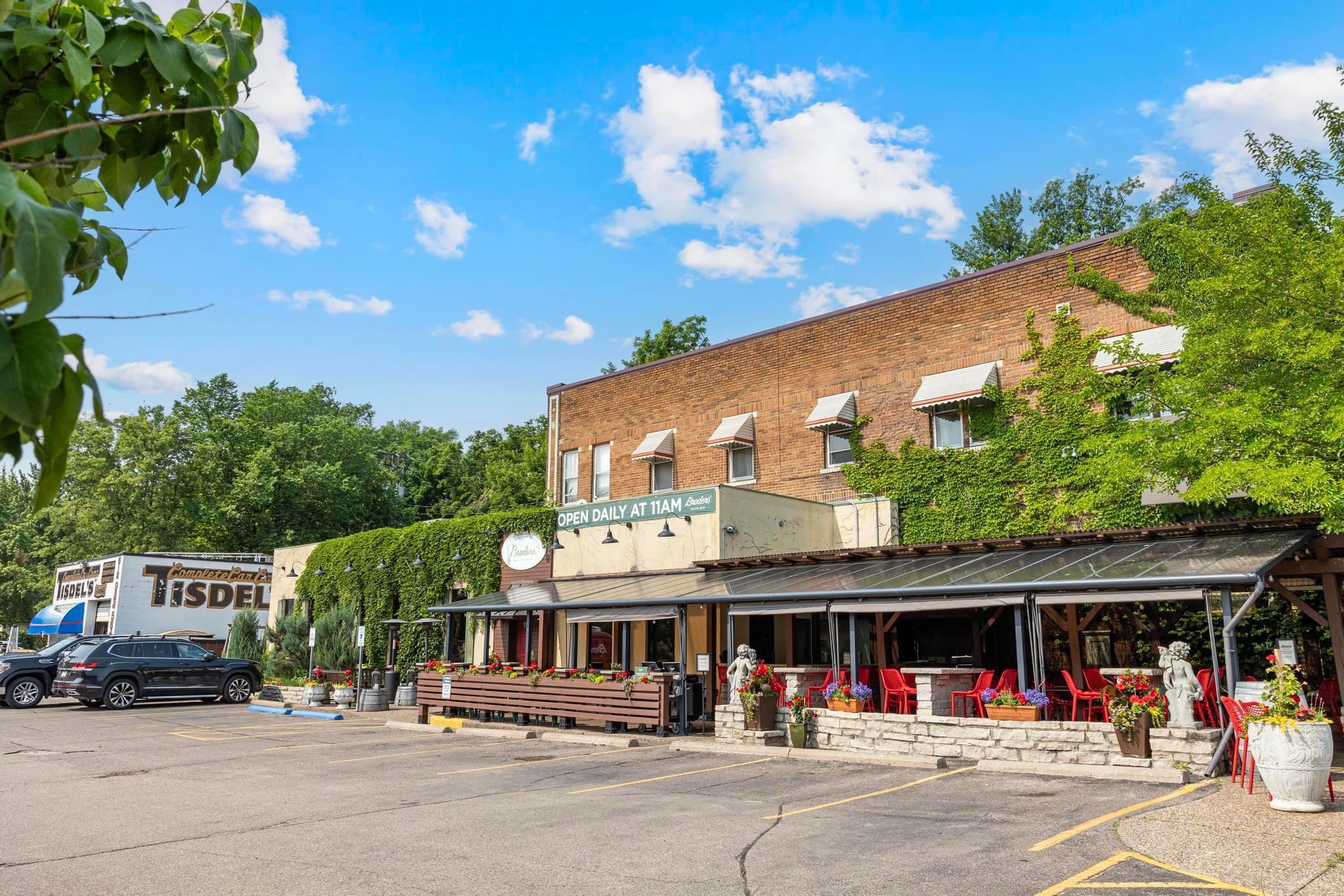 5000 Newton Avenue S