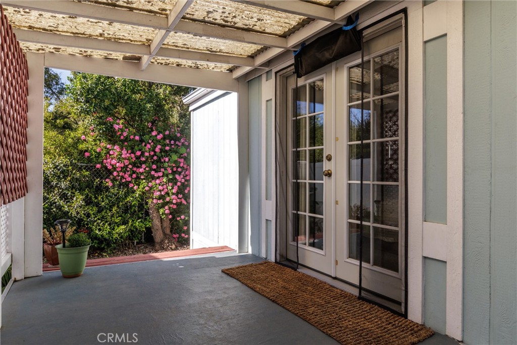 2400 Cienaga Street 33