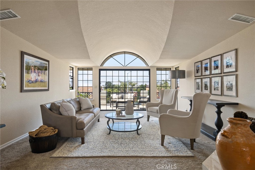 613 Avenida De Diamante