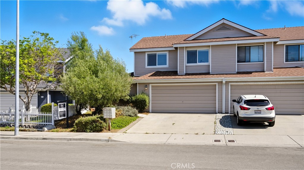 1172 Pacific Pointe Way