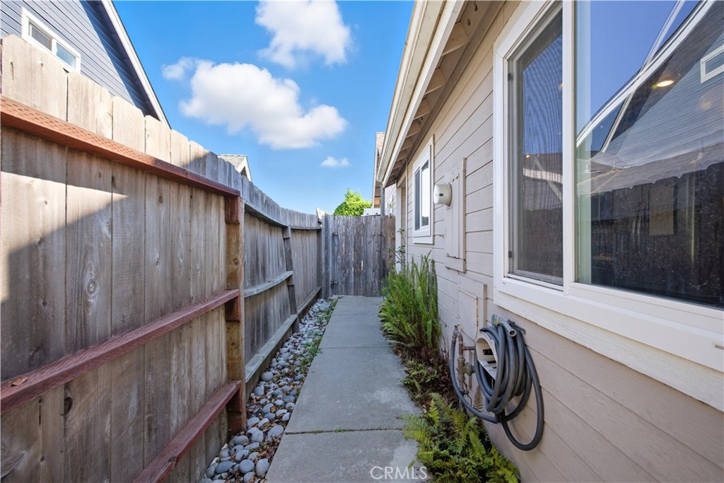 1172 Pacific Pointe Way