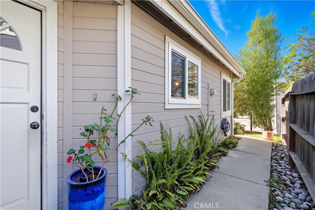 1172 Pacific Pointe Way