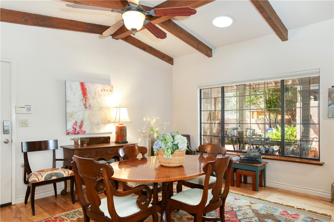 1005 Robin Circle