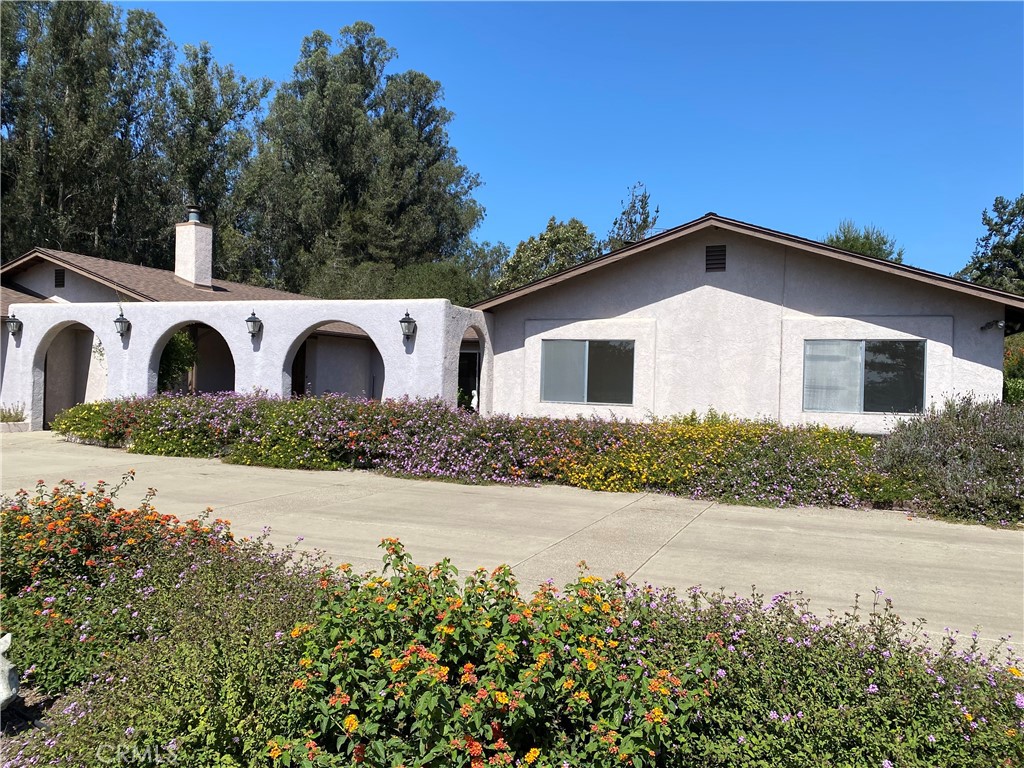 1270 Camino Caballo