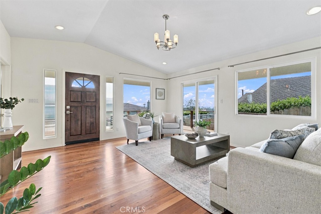631 Ocean View
