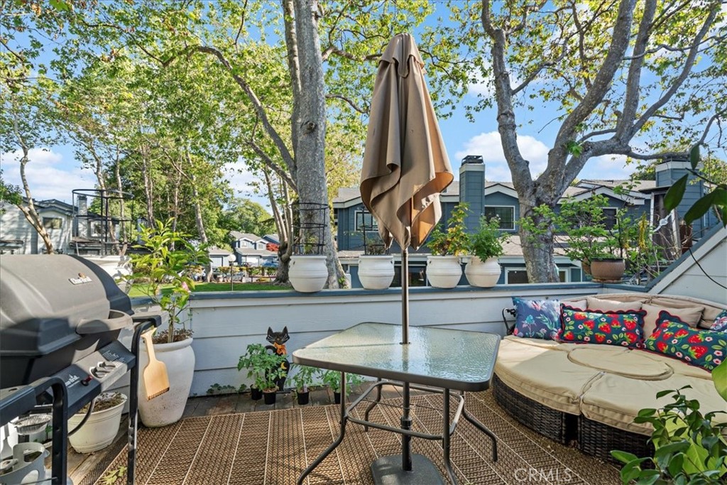 2220 Exposition Drive 53