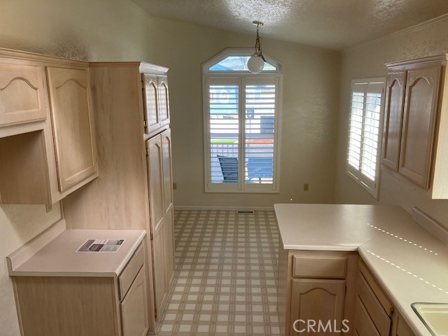 140 S Dolliver Street 49