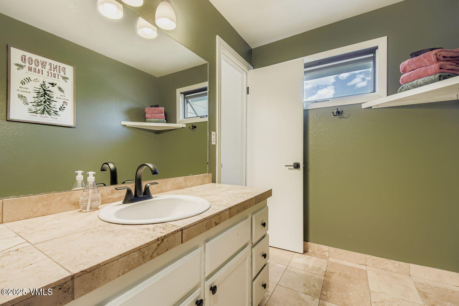 39371 Hwy 6, 303, Eagle-Vail Unit: 303