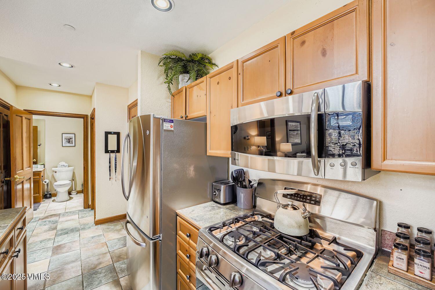 240 Chapel, BR-329, Avon Unit: BR-329