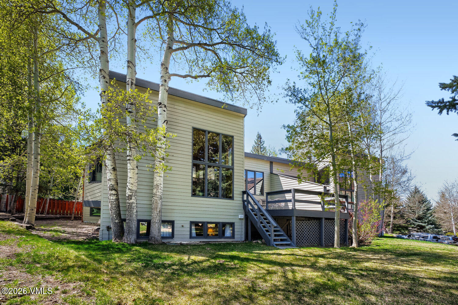 128 Beaver Road East