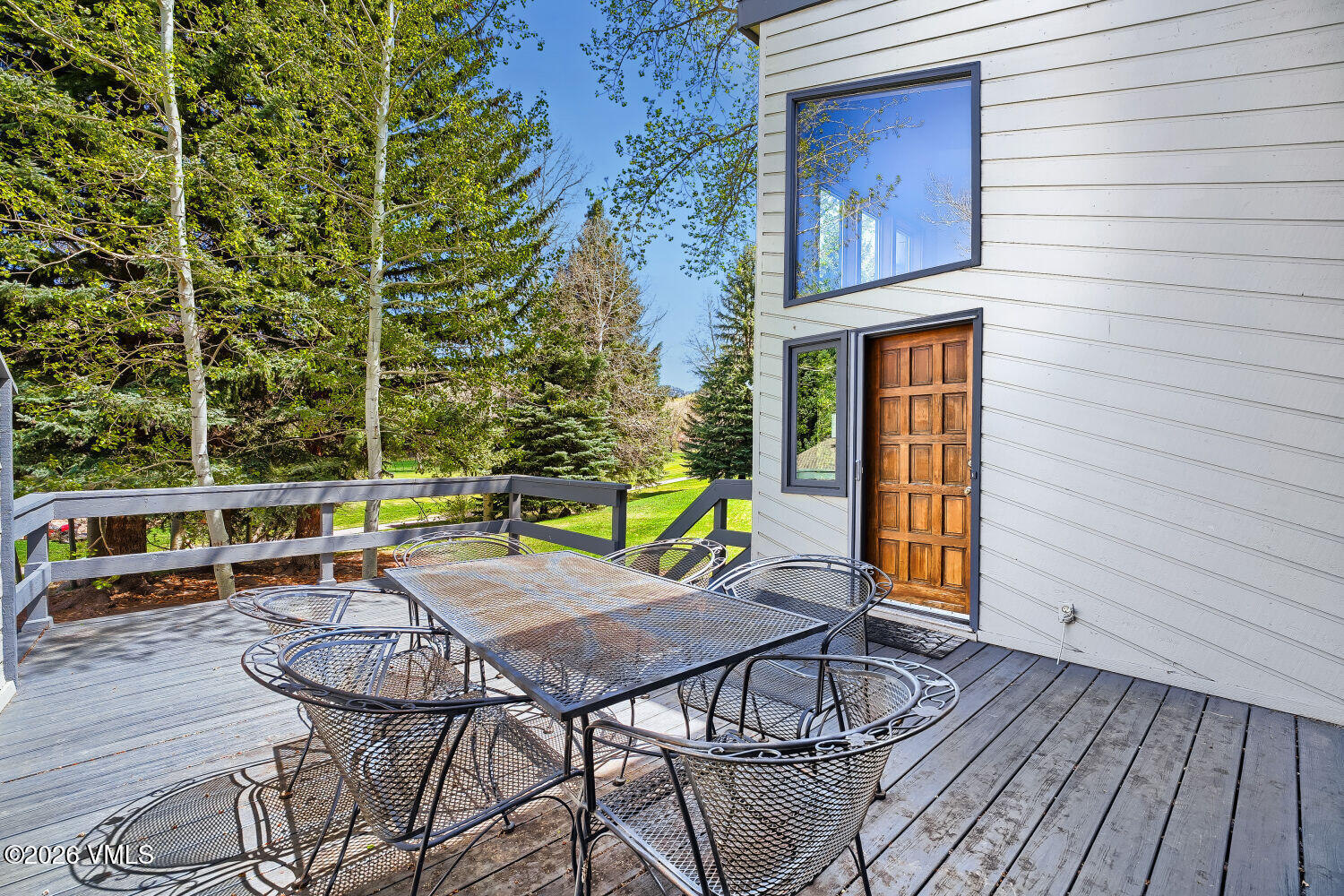 128 Beaver Road East