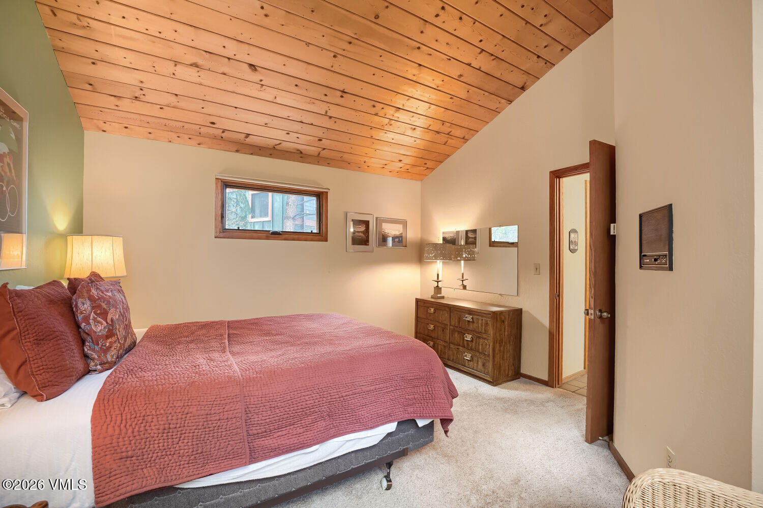 128 Beaver Road East