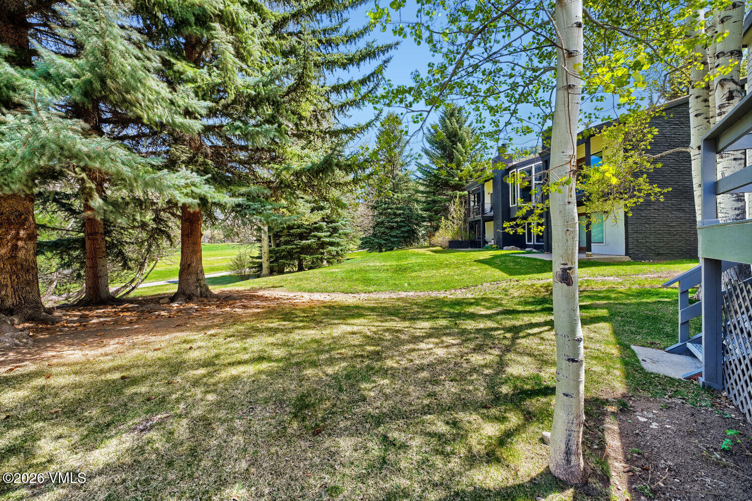 128 Beaver Road East