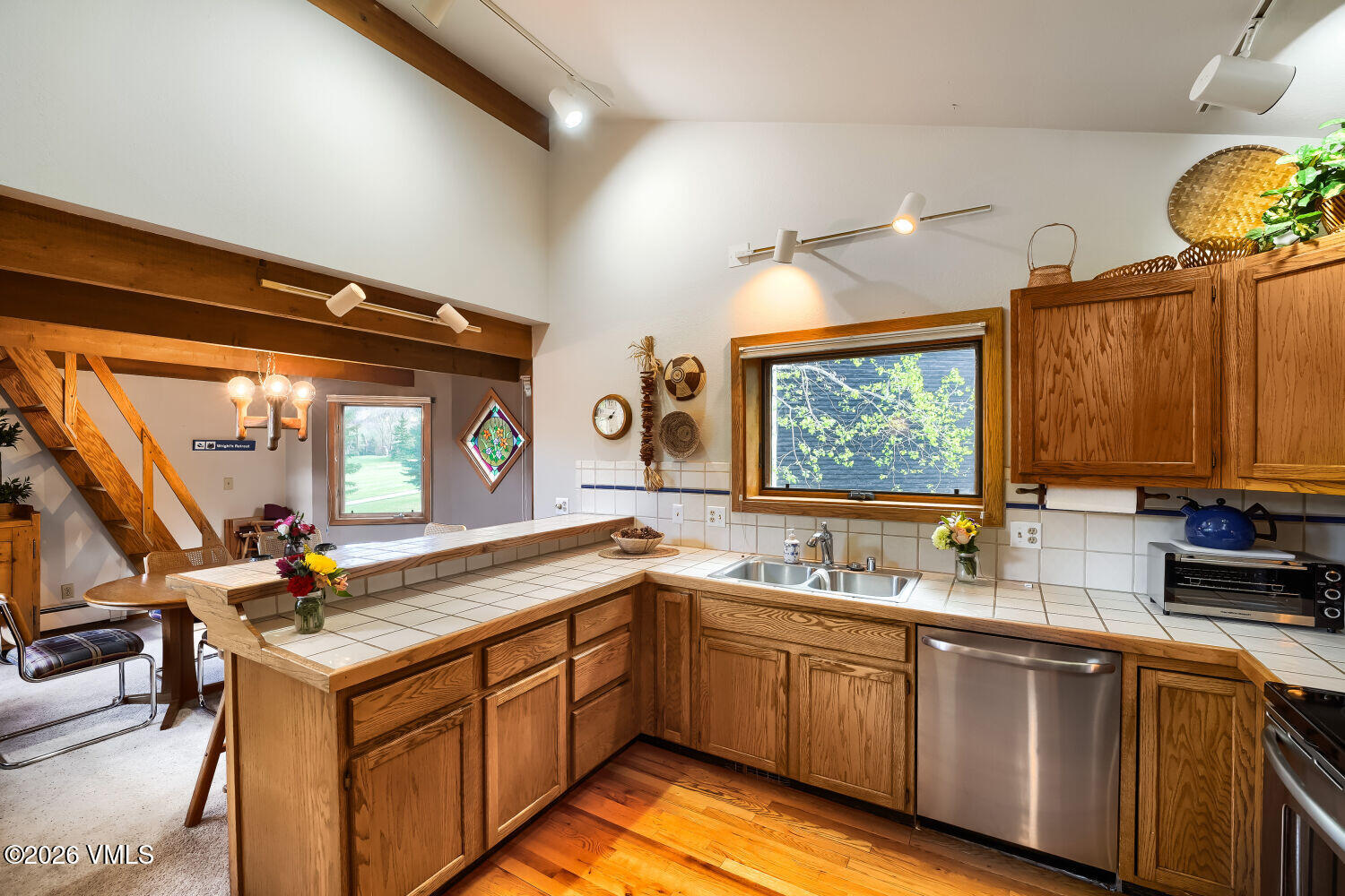 128 Beaver Road East