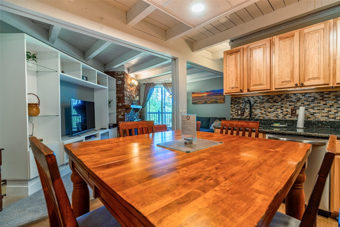 2100 Lodge Pole Circle Unit: 101