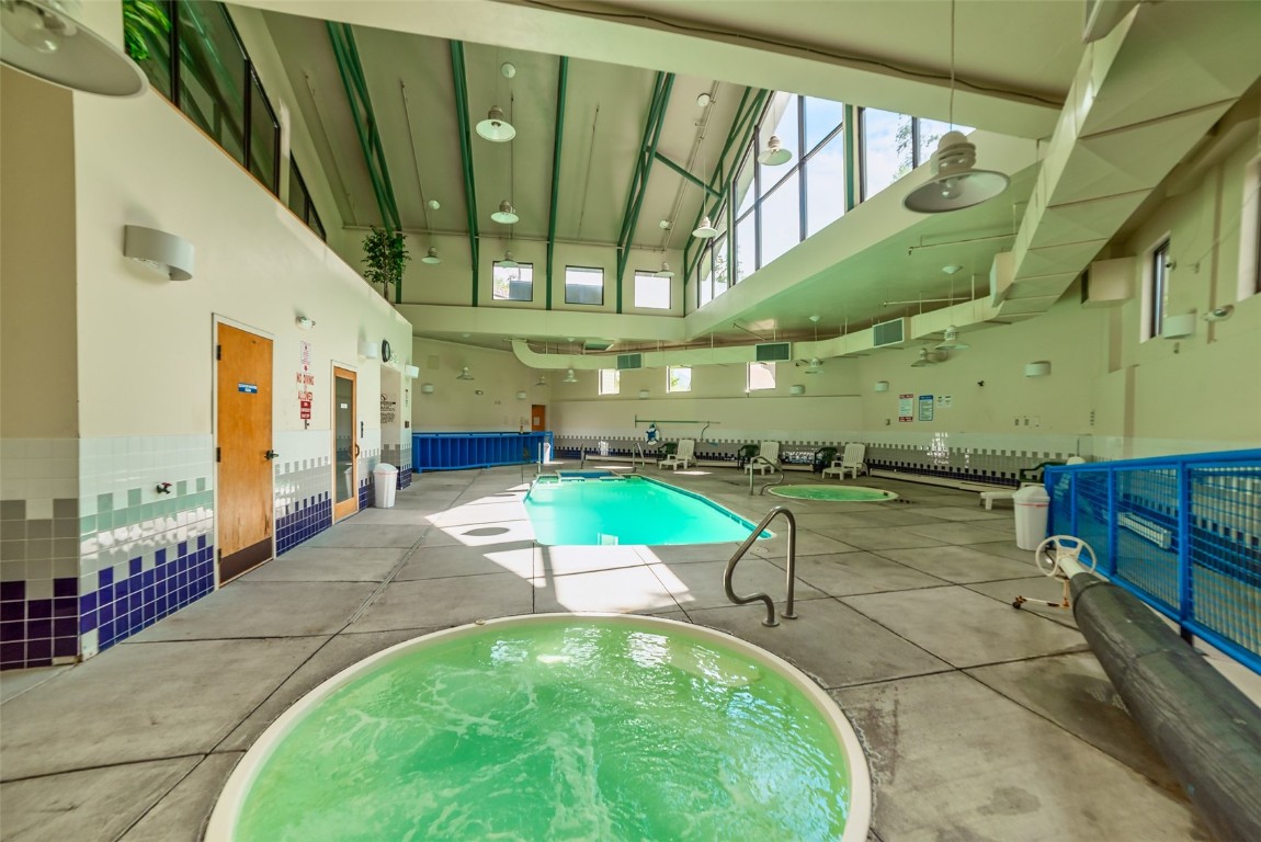 2100 Lodge Pole Circle Unit: 101