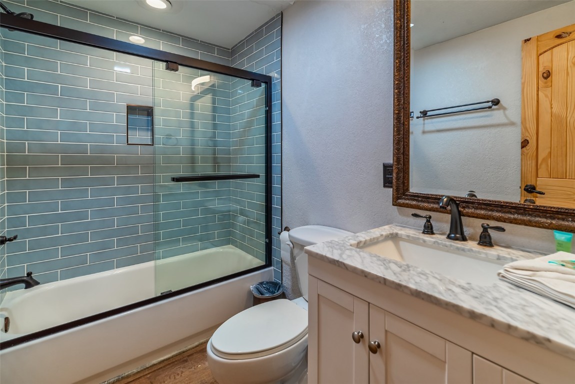 2100 Lodge Pole Circle Unit: 101