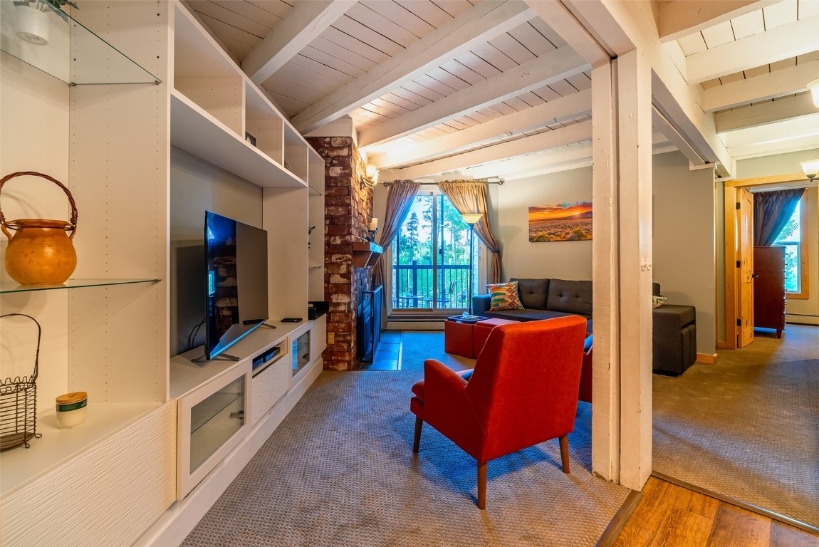 2100 Lodge Pole Circle Unit: 101