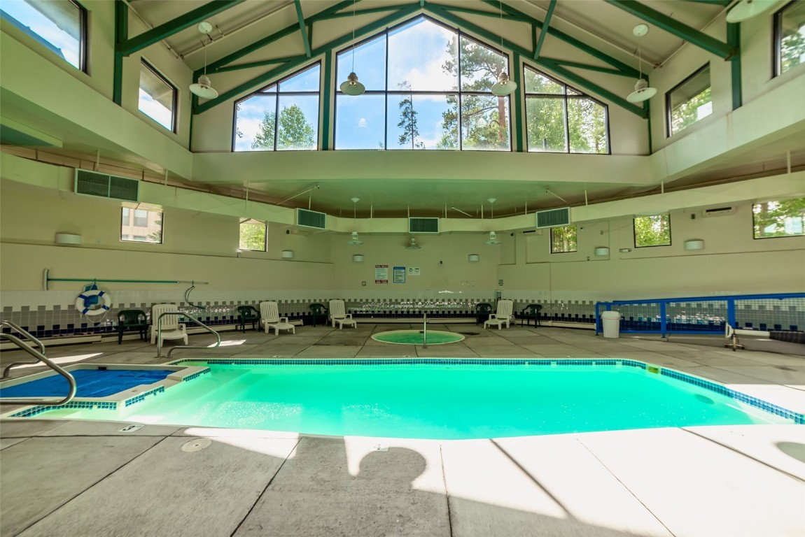 2100 Lodge Pole Circle Unit: 101