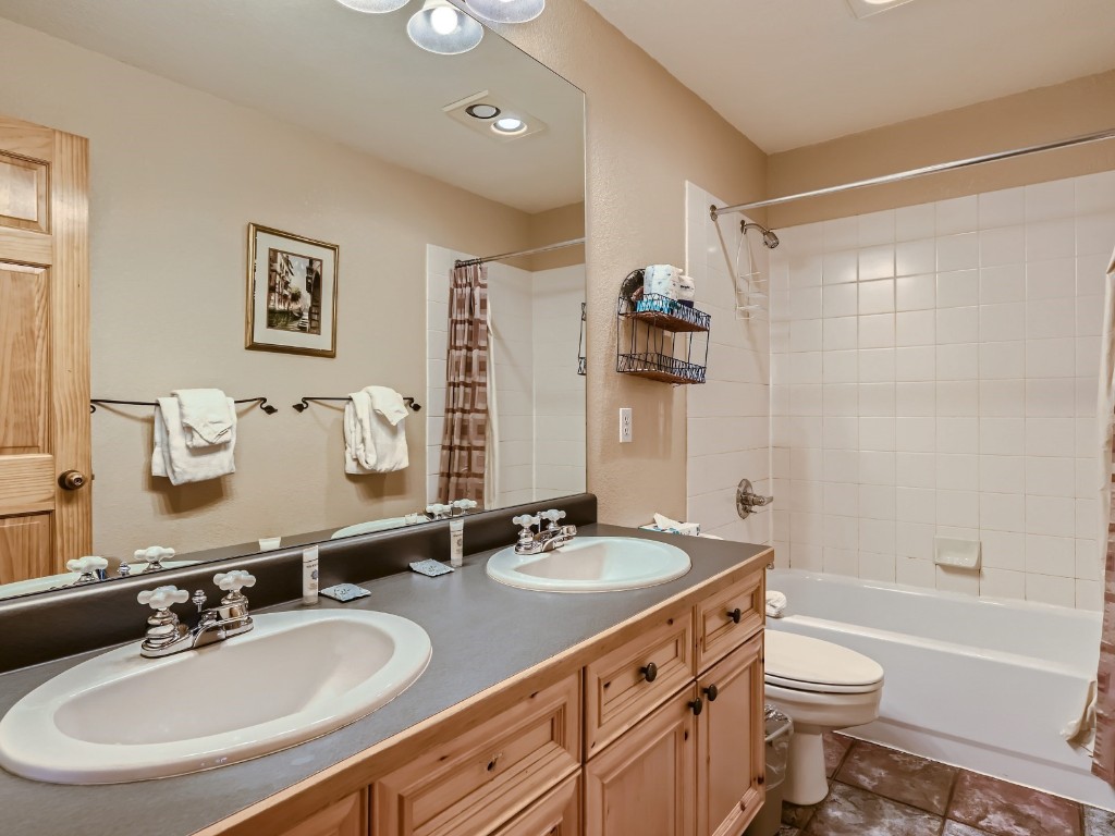 22784 Us Highway 6 Unit: 2672