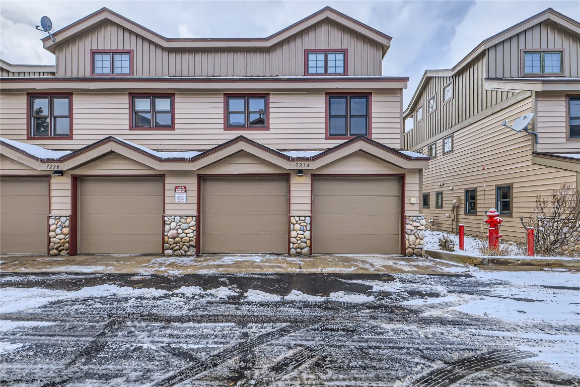 723 Meadow Drive Unit: A