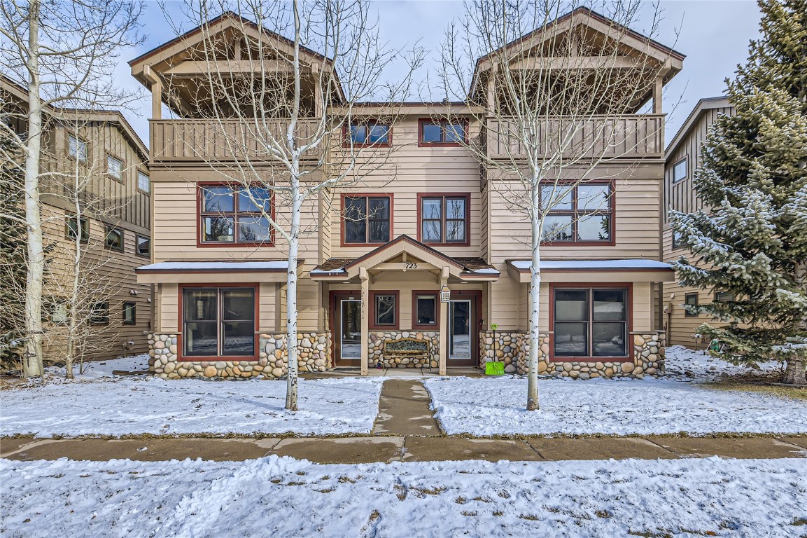 723 Meadow Drive Unit: A