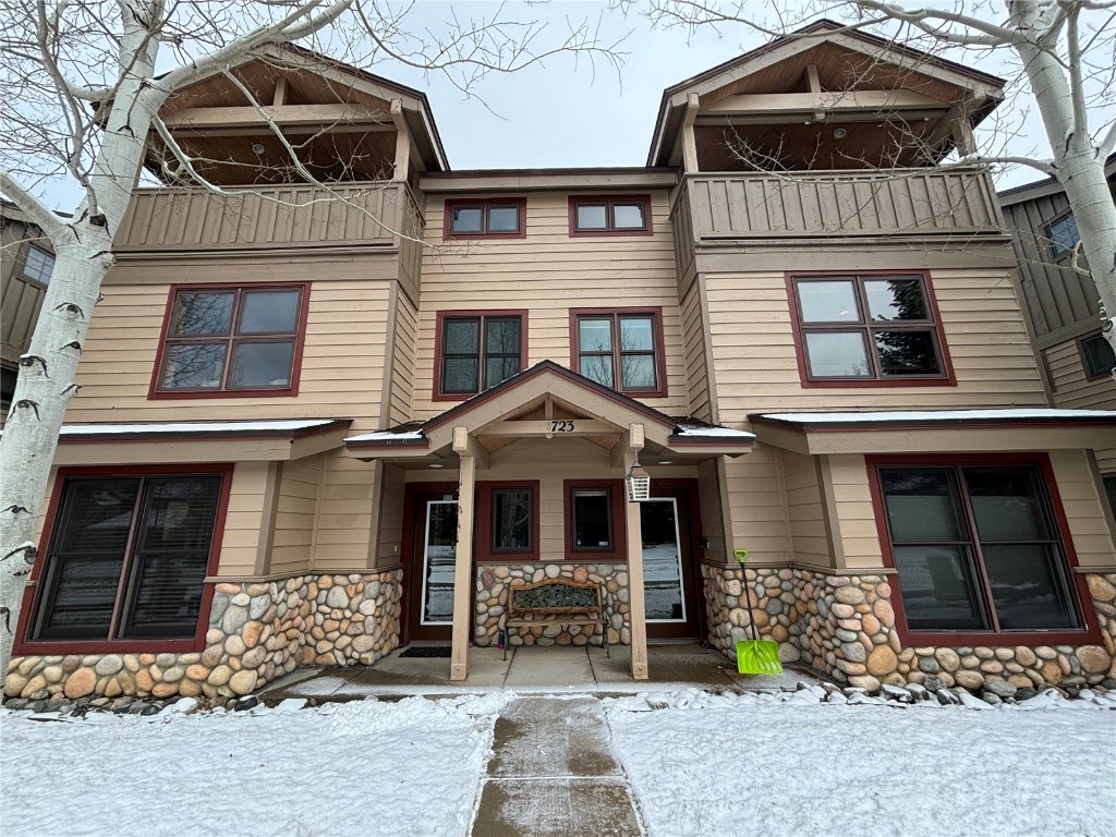 723 Meadow Drive Unit: A