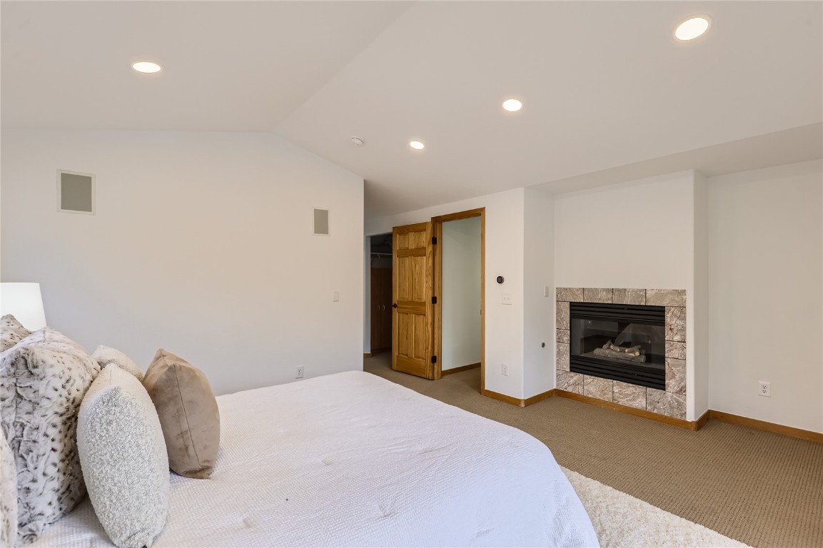 723 Meadow Drive Unit: A
