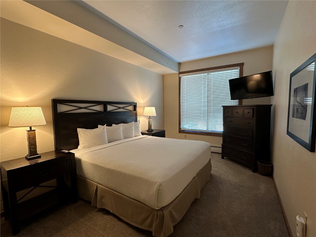 172 Beeler PLACE 102-D