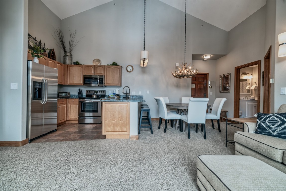 22714 Us Highway 6 5992