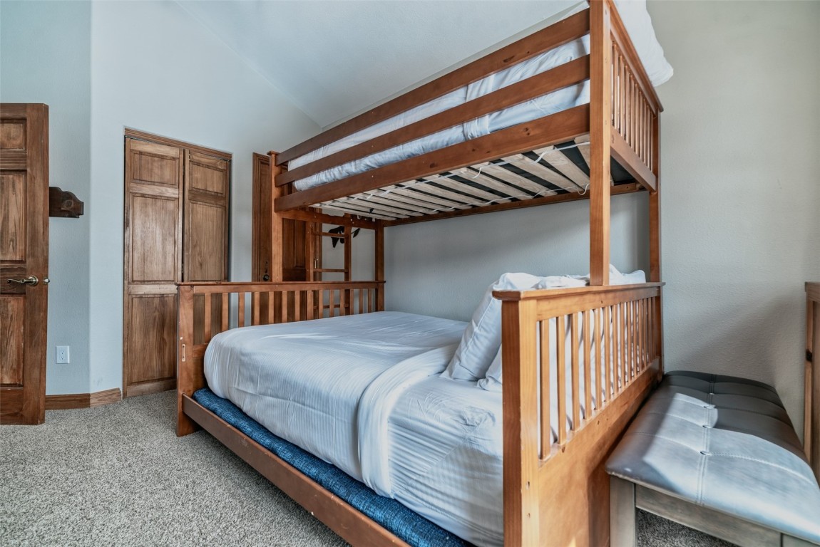 22714 Us Highway 6 5992