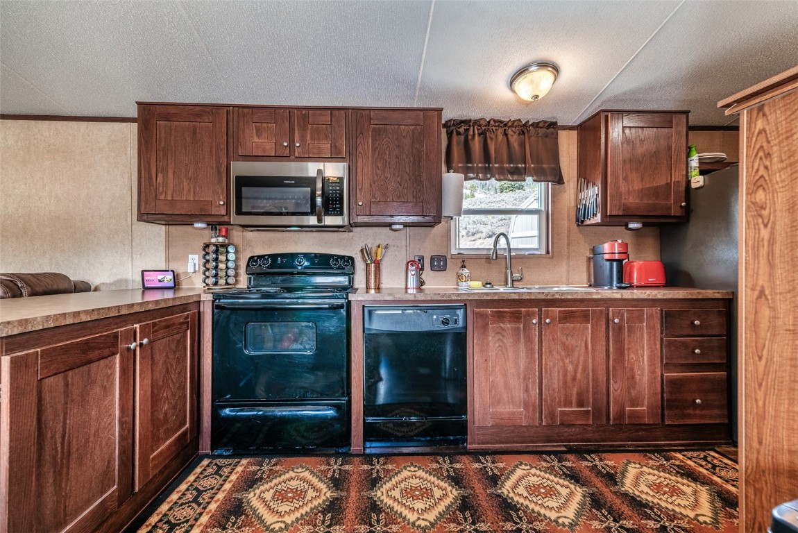 133 Pikes Peak PLACE