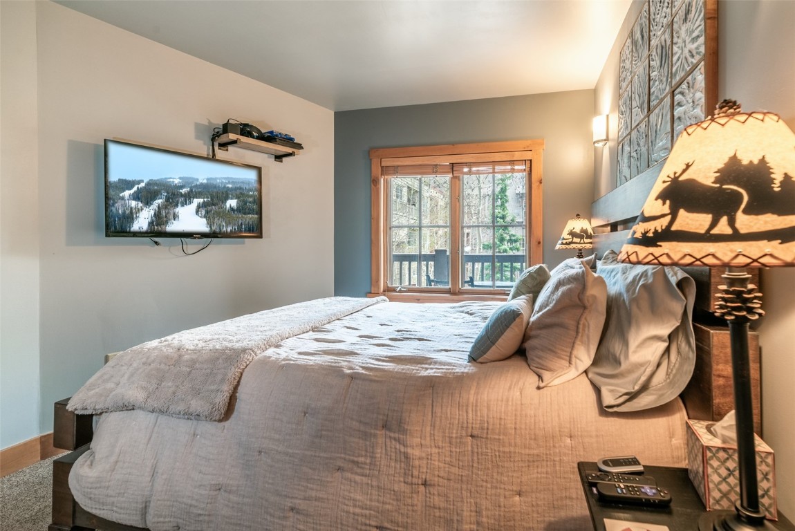 135 Dercum DRIVE 8573