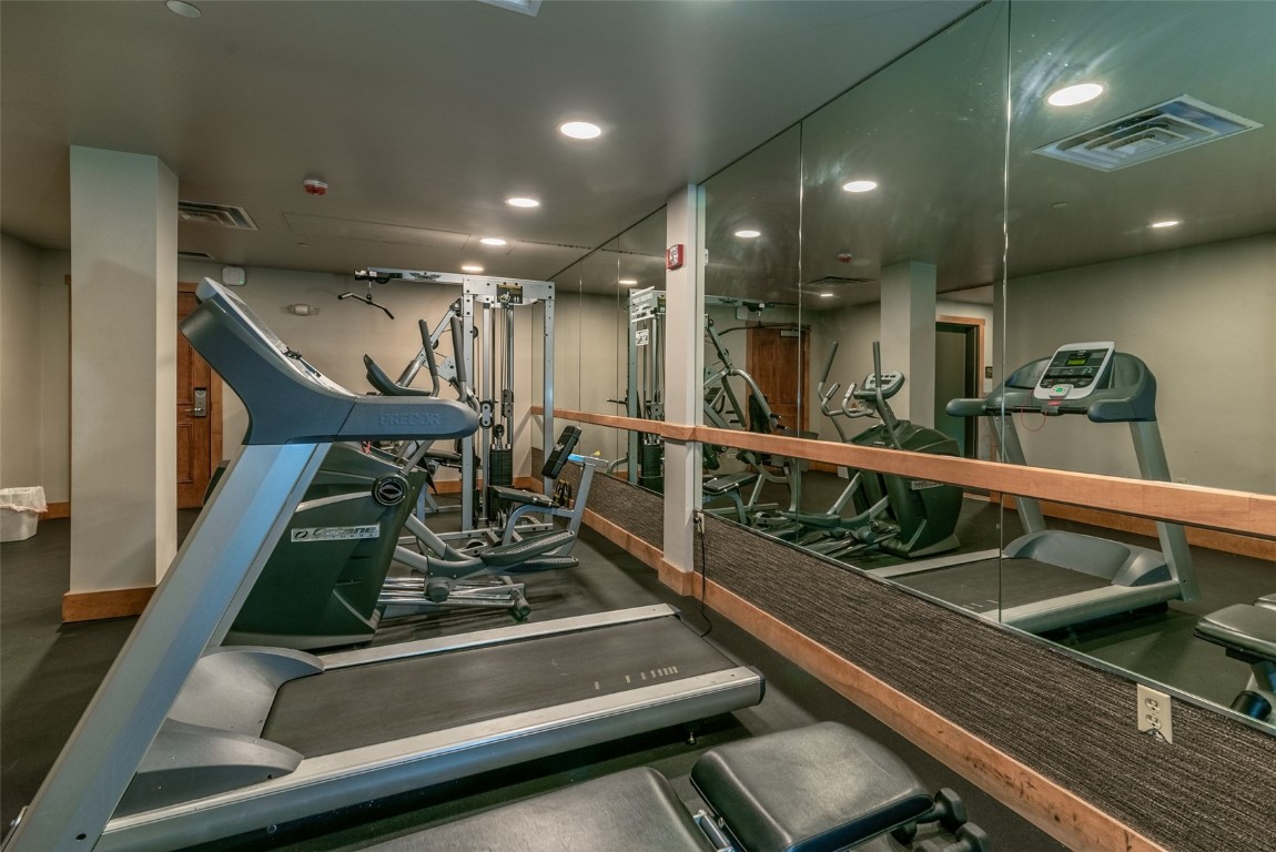 135 Dercum DRIVE 8573