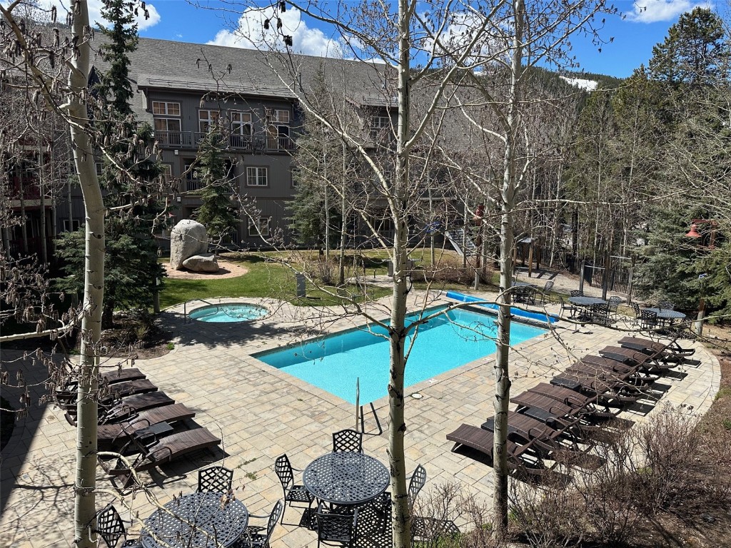 135 Dercum DRIVE 8573