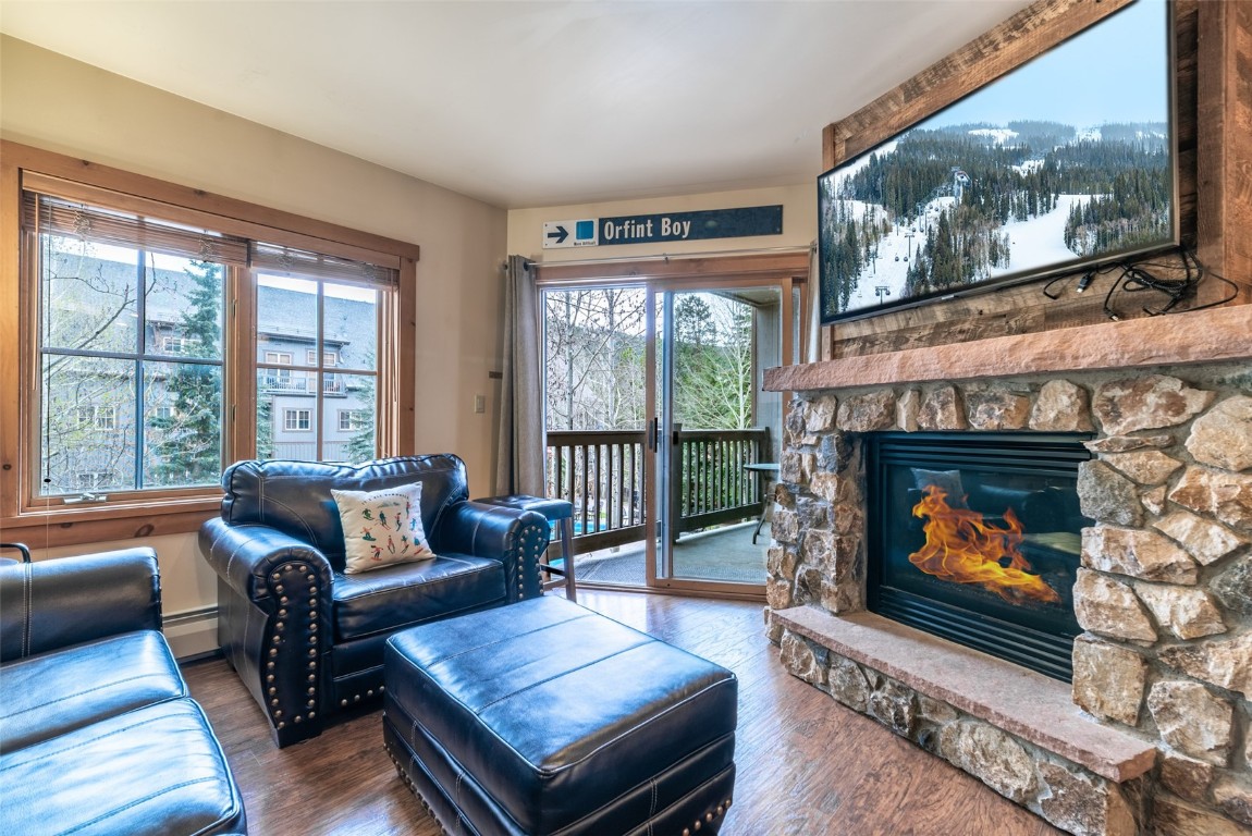 135 Dercum DRIVE 8573