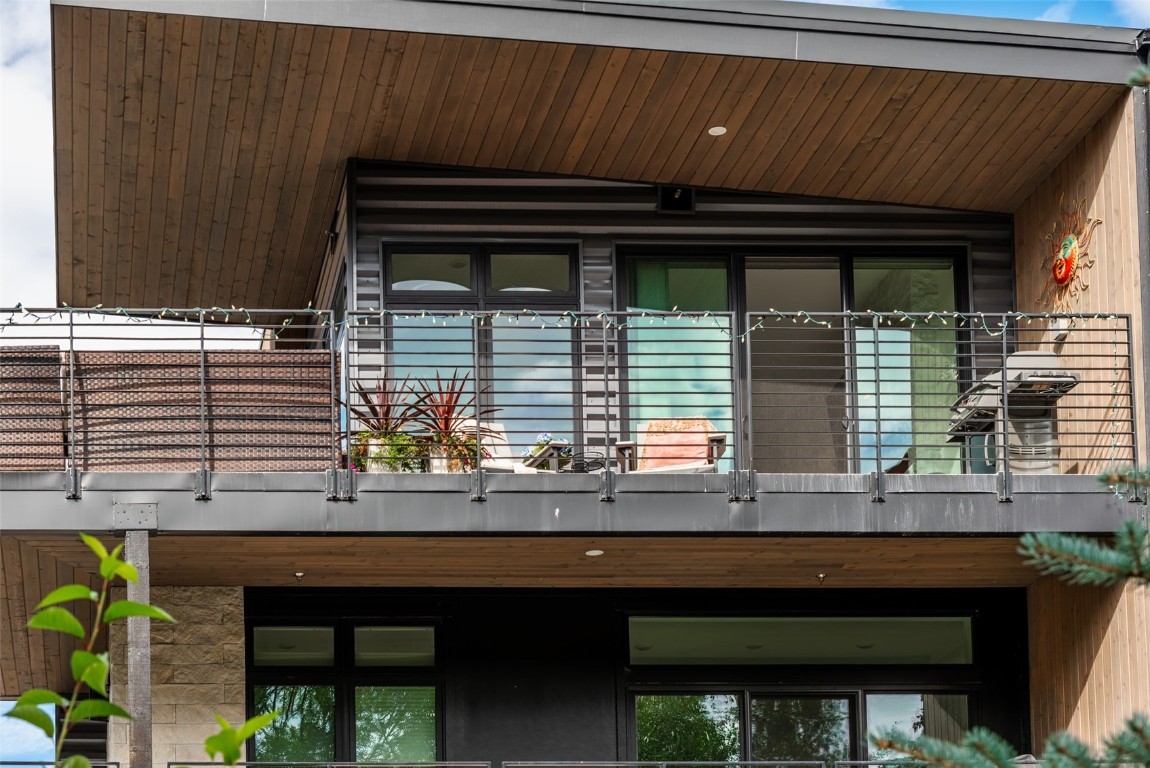 930 Blue River PARKWAY 936