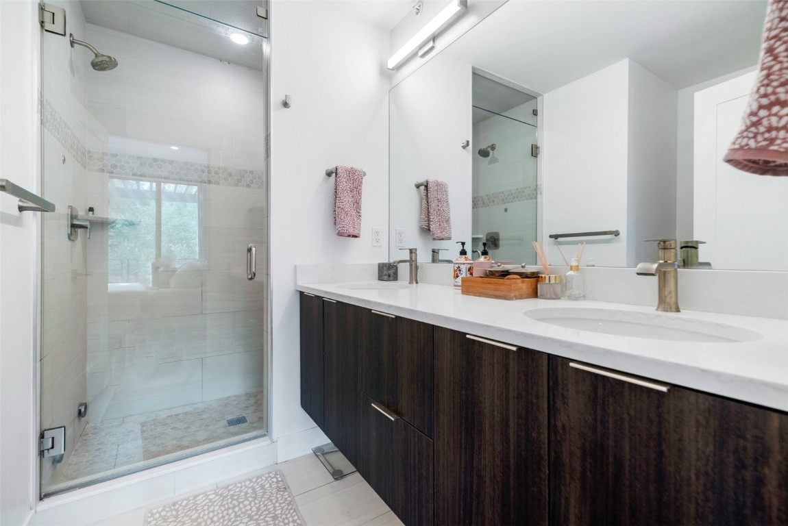 930 Blue River PARKWAY 936