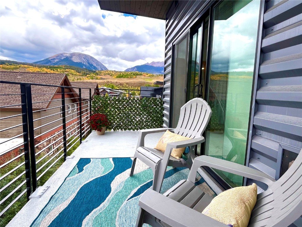 930 Blue River PARKWAY 936