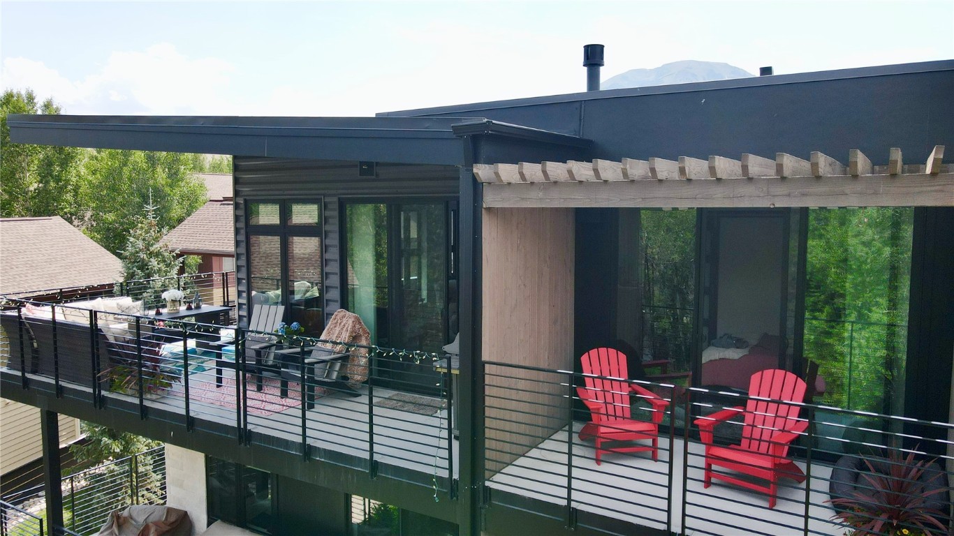 930 Blue River PARKWAY 936