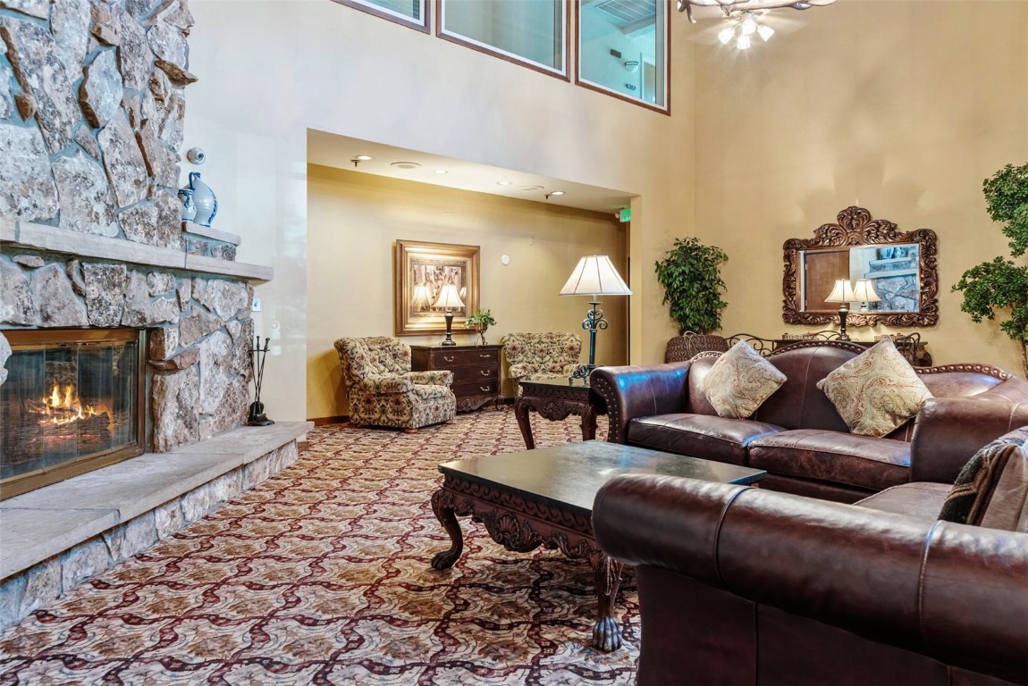 45 Beeler PLACE 2502